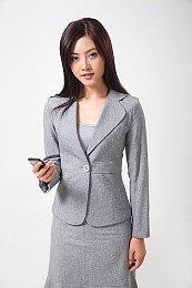 《英雄联盟》新英雄“薇古丝”英雄预告 影子作为武器